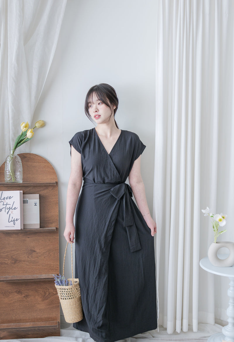 Wrap Dress 舒適顯瘦疊領綁帶修腰連身裙/ DS9985