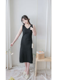 Knit Dress V領貼身腰間車褶針織連身裙/ DS9991