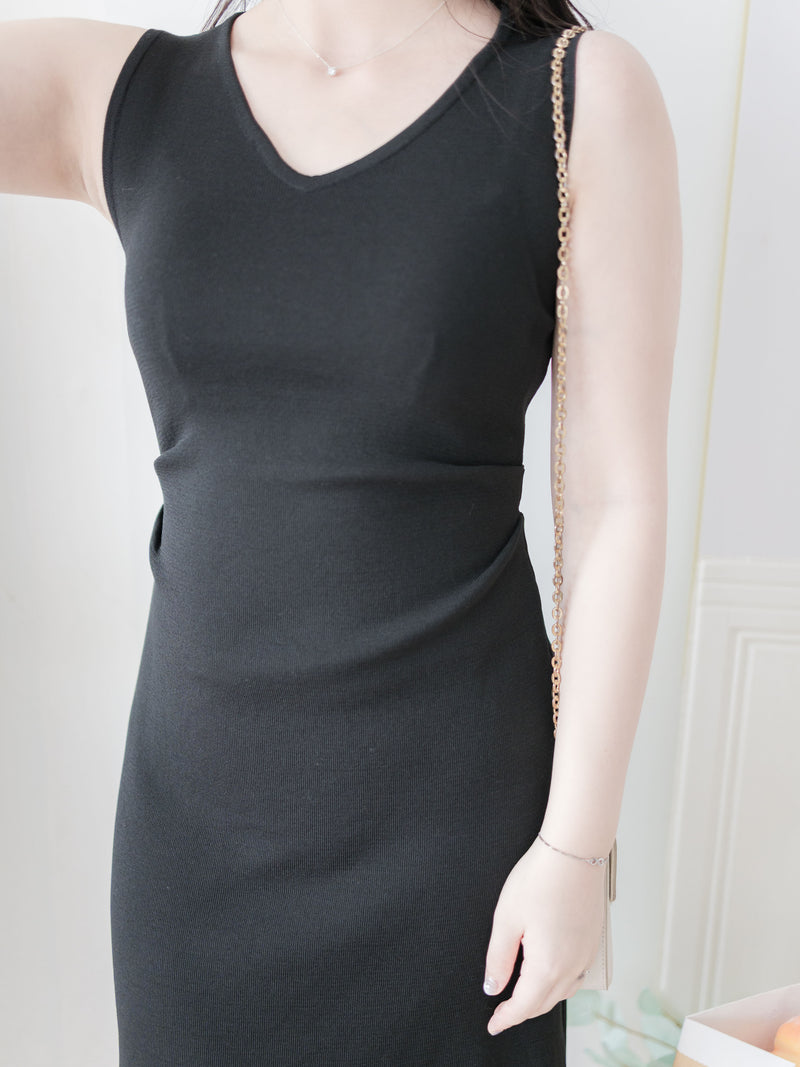 Knit Dress V領貼身腰間車褶針織連身裙/ DS9991
