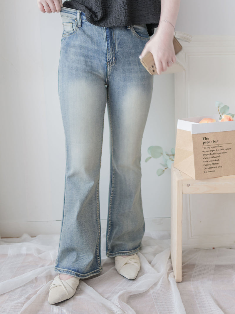 Vintage Flare Jeans 輕復古洗水喇叭牛仔褲/ PT8470