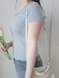 Lace Collar Top 顯瘦修身彈性蕾絲圓方領上衣/ TP9183