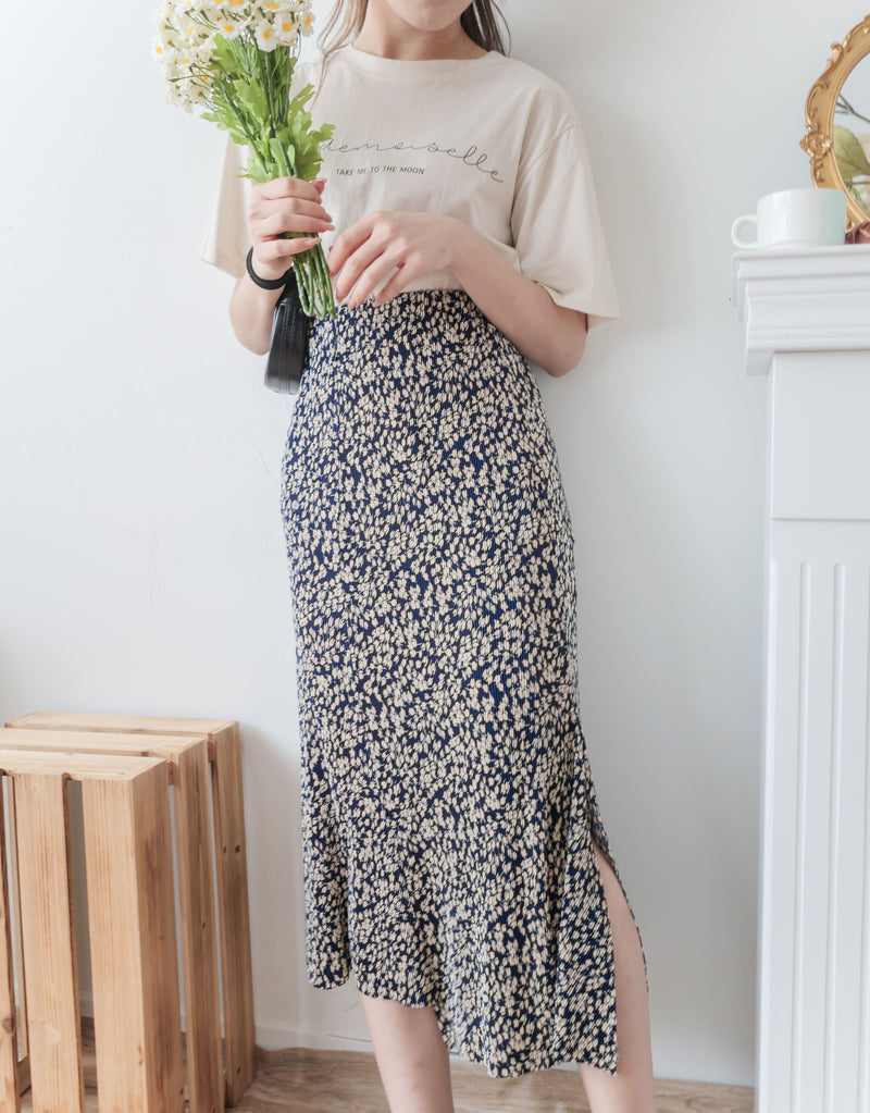 Back Pleated 後車褶飄飄浪漫文字 ,Tee/ BU9045 （beige sold out)