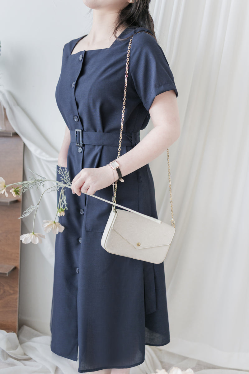 （BEST Intent made 獨家款）Navy Belt Dress 深藍方領口藍調雲石方釦腰帶連身裙/ DS3001
