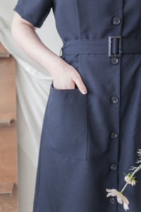 （BEST Intent made 獨家款）Navy Belt Dress 深藍方領口藍調雲石方釦腰帶連身裙/ DS3001