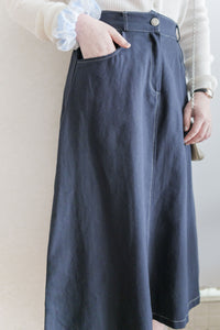 （BEST Intent made 獨家款）Border Skirt 舒適細線花紋鈕扣百搭長裙/ SK3001
