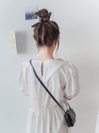 Beige Ribbon, Dress 粉杏蝴蝶印花寬鬆日常弧腰線長裙/ DS9596