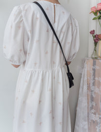 Beige Ribbon, Dress 粉杏蝴蝶印花寬鬆日常弧腰線長裙/ DS9596