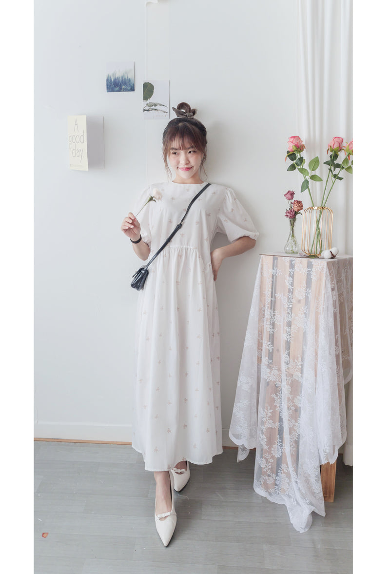 Beige Ribbon, Dress 粉杏蝴蝶印花寬鬆日常弧腰線長裙/ DS9596
