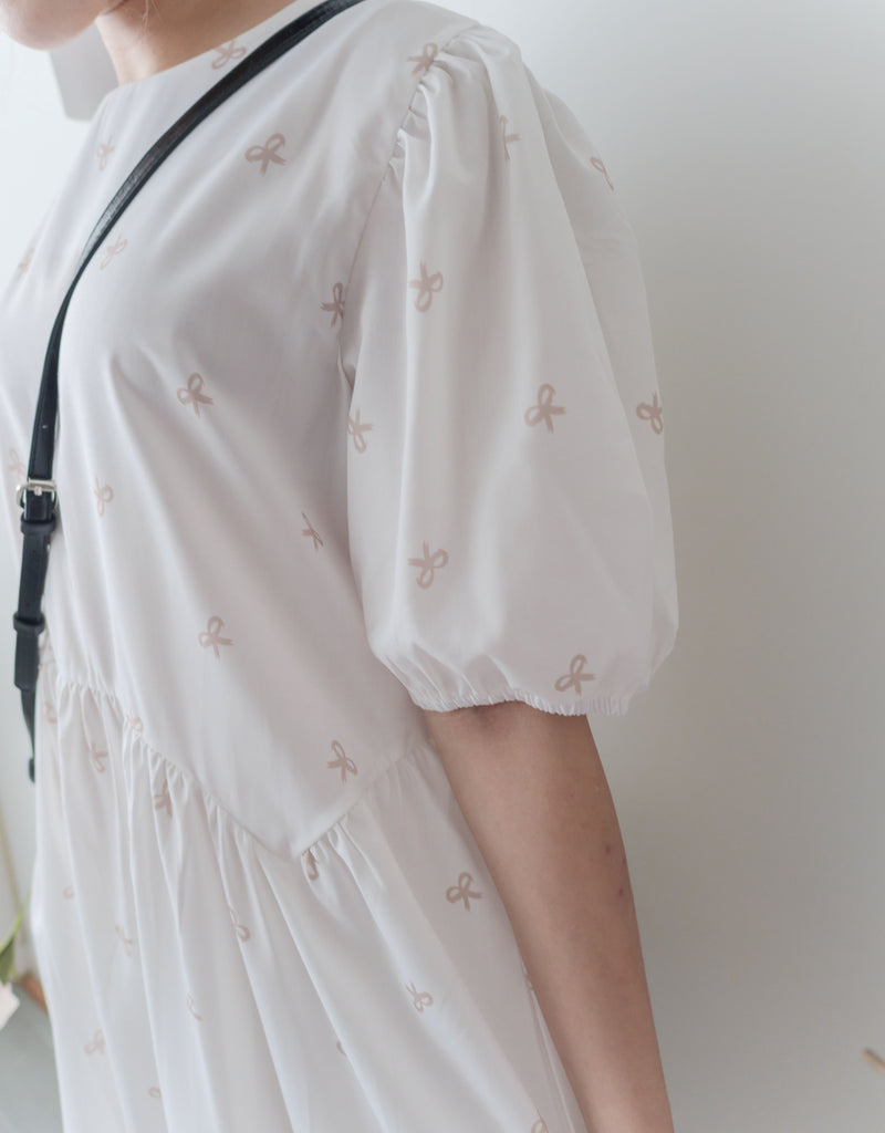 Beige Ribbon, Dress 粉杏蝴蝶印花寬鬆日常弧腰線長裙/ DS9596