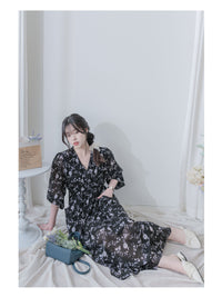 Lavender Daisy Dress 紫藍線條花顯腿長弧腰身口袋連身裙/ DS9997 (pre-order 10月9截單)