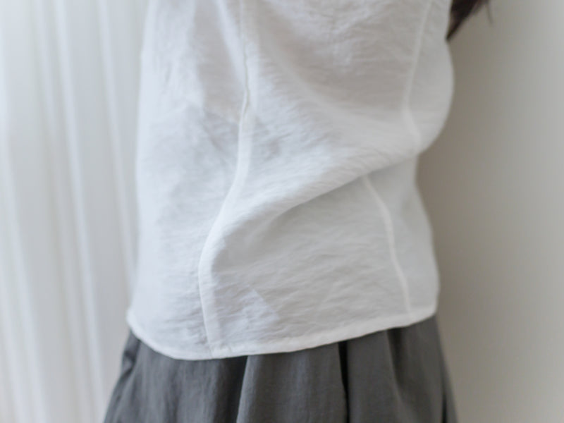 Tulip, Blouse 精緻通花領口寬鬆修腰線上衣/ BU9052
