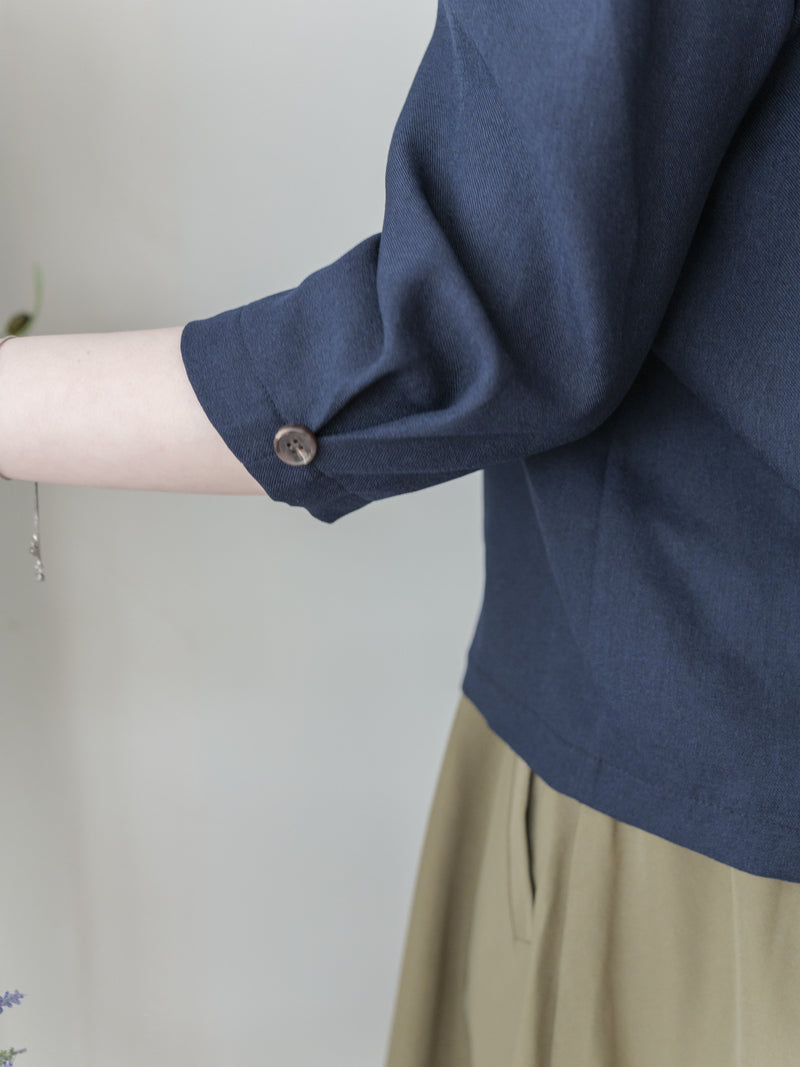 Navy Collar Blouse 特色領口設計感手袖上衣/ BU9120