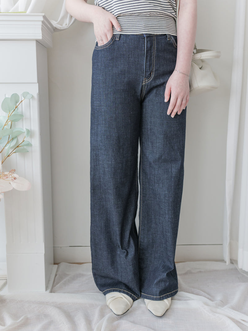 Jennie Jeans 全彈性直筒褲管修飾腿型牛仔褲/ PT8471