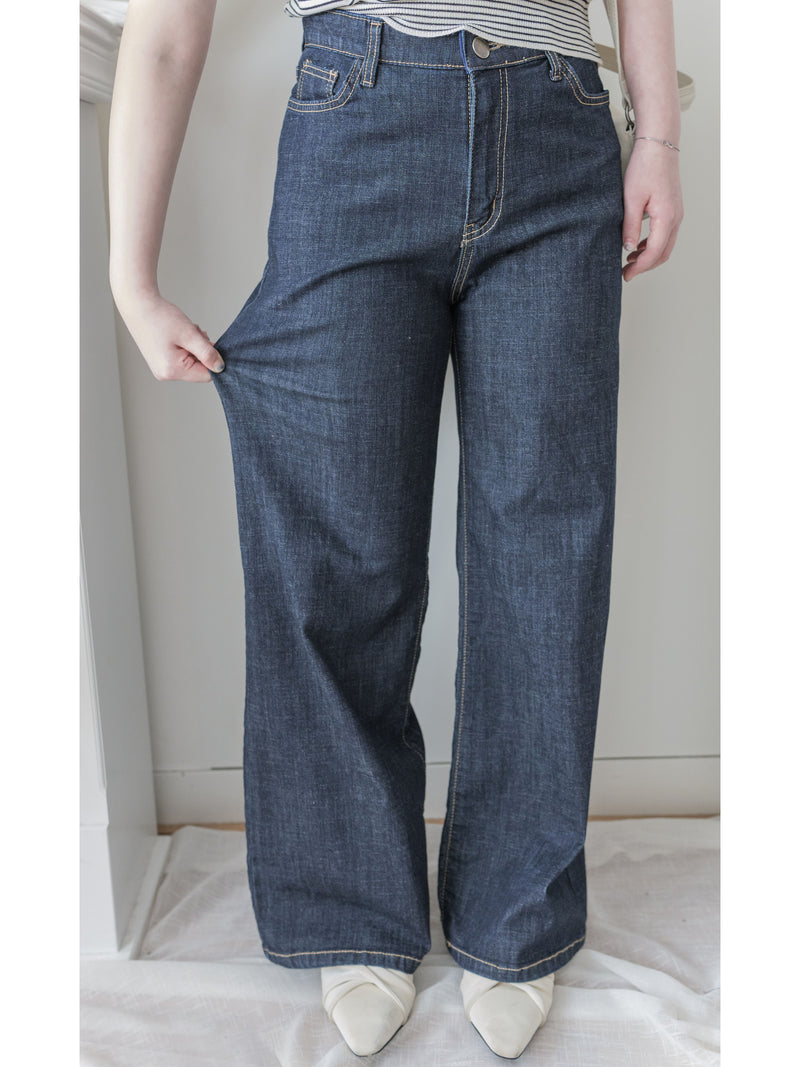 Jennie Jeans 全彈性直筒褲管修飾腿型牛仔褲/ PT8471