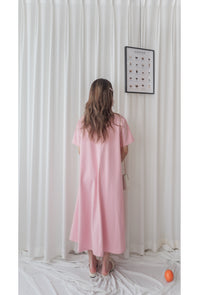 （ V Pleated Dress 裙身顯瘦車褶設計日常連身裙/ DS9631 （black sold out)