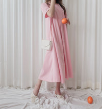 （ V Pleated Dress 裙身顯瘦車褶設計日常連身裙/ DS9631 （black sold out)