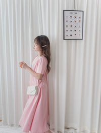 （ V Pleated Dress 裙身顯瘦車褶設計日常連身裙/ DS9631 （black sold out)