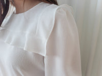 (不透肉雪紡) My ruffle Pearl, Blouse 不透肉雪紡立體荷葉珍珠手袖上衣/ BU9059
