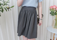 （超百搭顯瘦單品！) Flair, Skirt 長度剛好顯幼腰間皺皺修肚膝上裙/ SK8841
