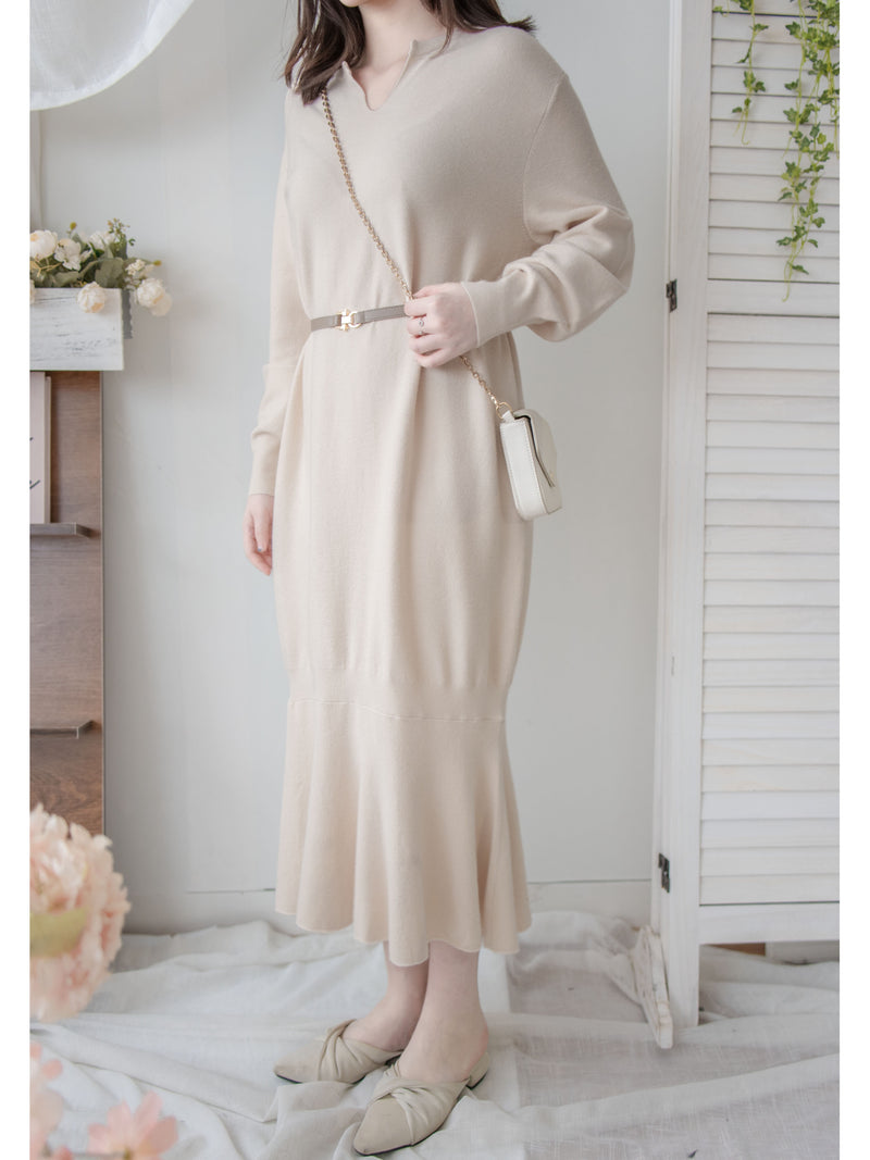 Knit Fishtail Dress 圓V領寬鬆裙身顯瘦魚尾針織連身裙/ DS1005