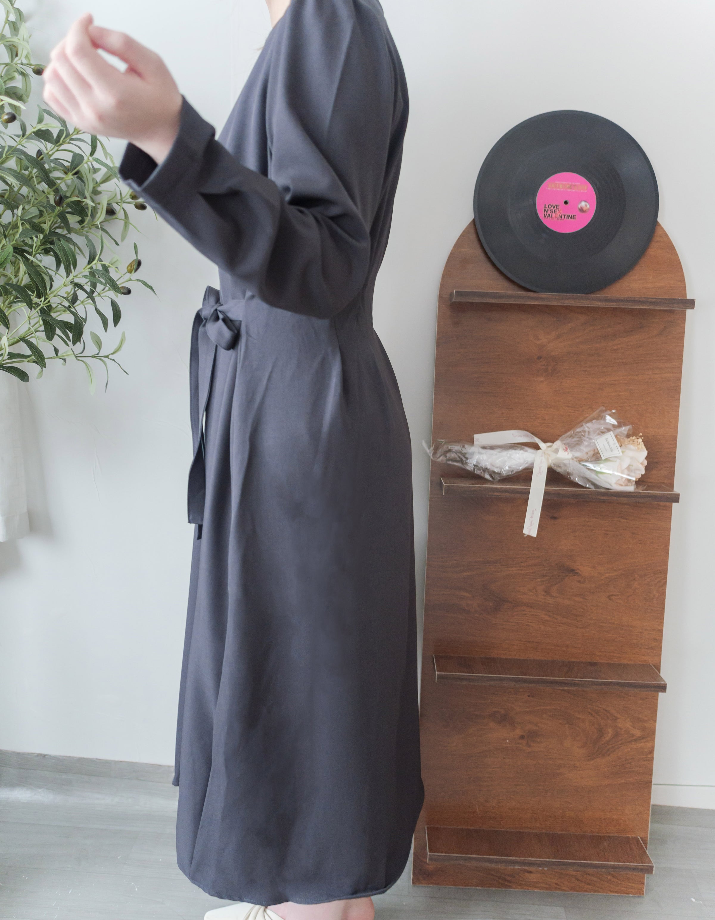 【現貨限量回歸 beige ONLY】Pleated Waist Dress 腰間車褶極顯瘦連身裙/ DS9667
