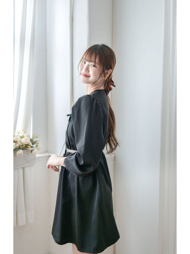 Ribbon Dress 蝴蝶綁帶設計隨性膝上連身裙/ DS1013