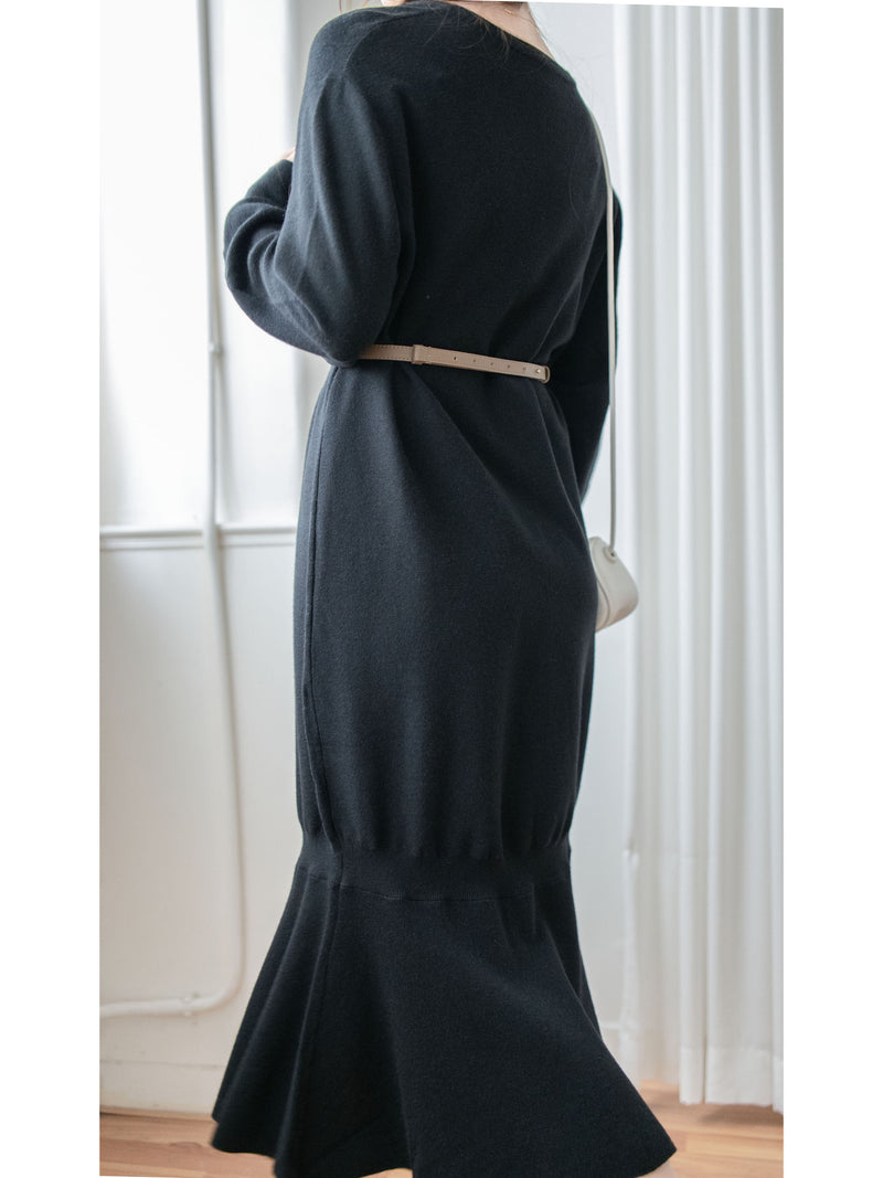 Knit Fishtail Dress 圓V領寬鬆裙身顯瘦魚尾針織連身裙/ DS1005
