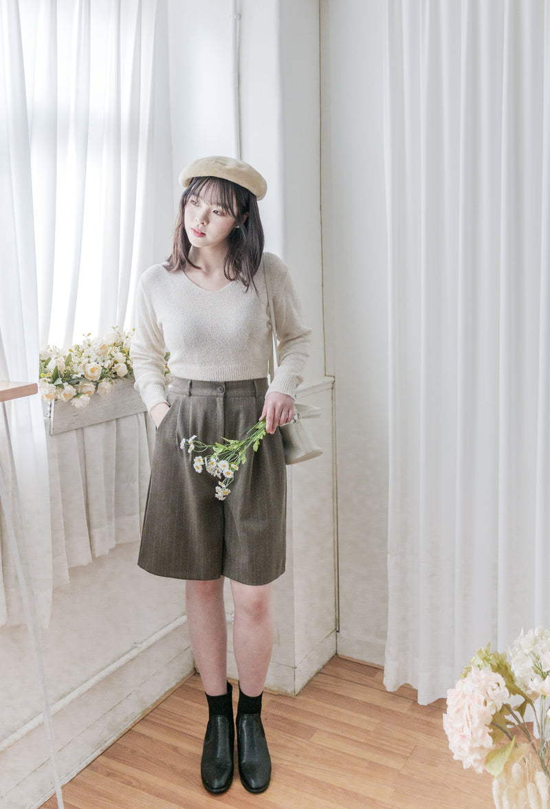 Classic Stripe Skirt Pants 英倫直條紋後橡筋A字裙褲/ SK8910