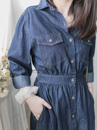 Casual Elegant Denim Dress 隨性與知性恤衫領修腰牛仔連身裙/ DS1011