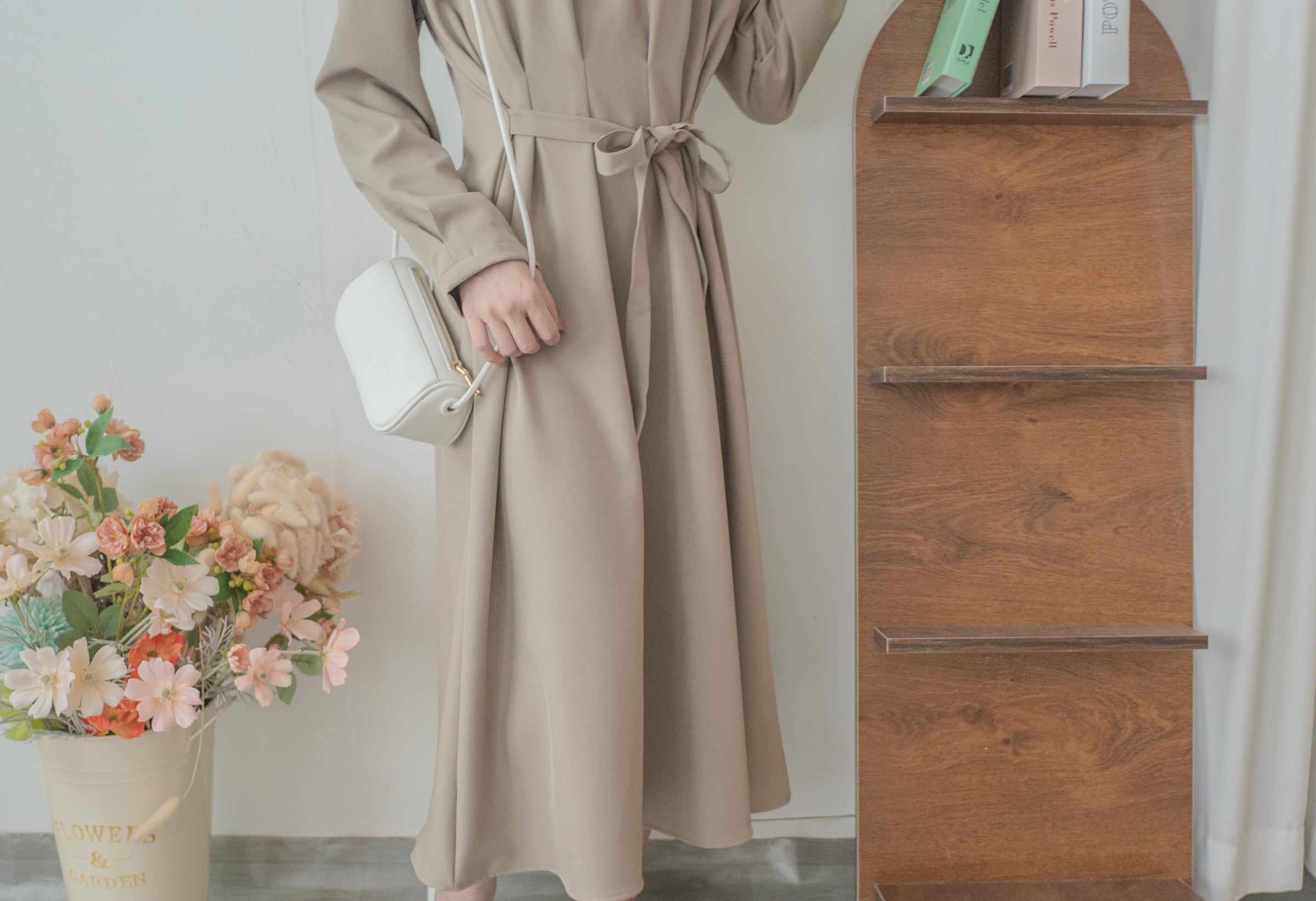 【現貨限量回歸 beige ONLY】Pleated Waist Dress 腰間車褶極顯瘦連身裙/ DS9667