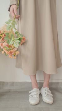 【現貨限量回歸 beige ONLY】Pleated Waist Dress 腰間車褶極顯瘦連身裙/ DS9667