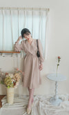 [限量現貨回歸]  Only Alice Dress 疊領日常優雅顯瘦弧腰線修腰連身裙/ DS9704