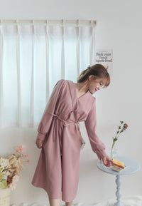 [限量現貨回歸]  Only Alice Dress 疊領日常優雅顯瘦弧腰線修腰連身裙/ DS9704