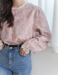[ Limited return! Pink Only ] Line Floral Blouse/ 氣質精緻花布通花上衣/ BU9077