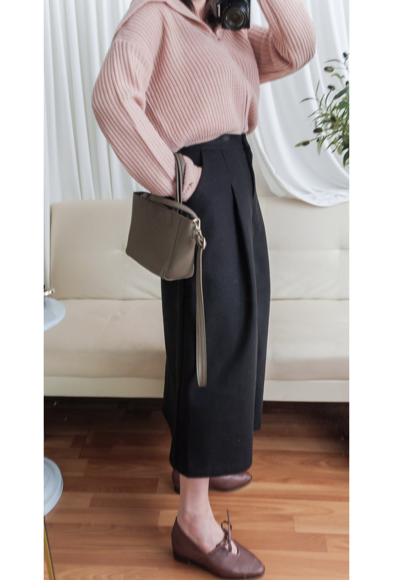 （非常百搭顯瘦) Sophia Skirt 挺身顯瘦厚綿微傘口袋百搭裙/ SK8853