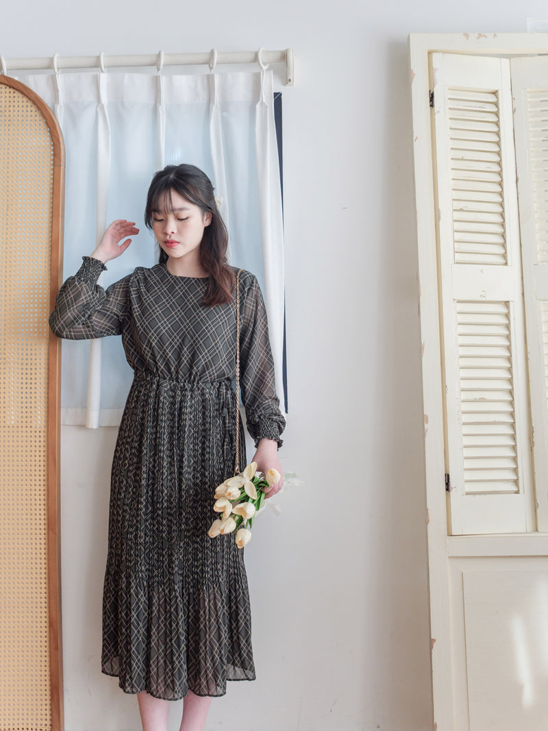(限定熱賣重開❗) Rhombus Chiffon Dress 菱格雙百褶側束腰顯瘦連身裙/ DS9797 (pre-order 2月13日截單)