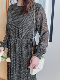 (限定熱賣重開❗) Rhombus Chiffon Dress 菱格雙百褶側束腰顯瘦連身裙/ DS9797 (pre-order 2月13日截單)