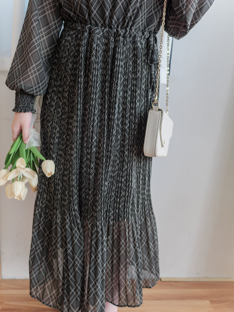 (限定熱賣重開❗) Rhombus Chiffon Dress 菱格雙百褶側束腰顯瘦連身裙/ DS9797 (pre-order 2月13日截單)