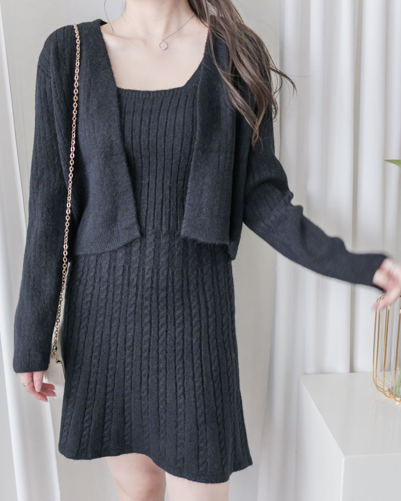 Cable Knitting Set 兩種麻花質感細節方領顯瘦套裝/ SE8093  (pre-order 11月24截單)