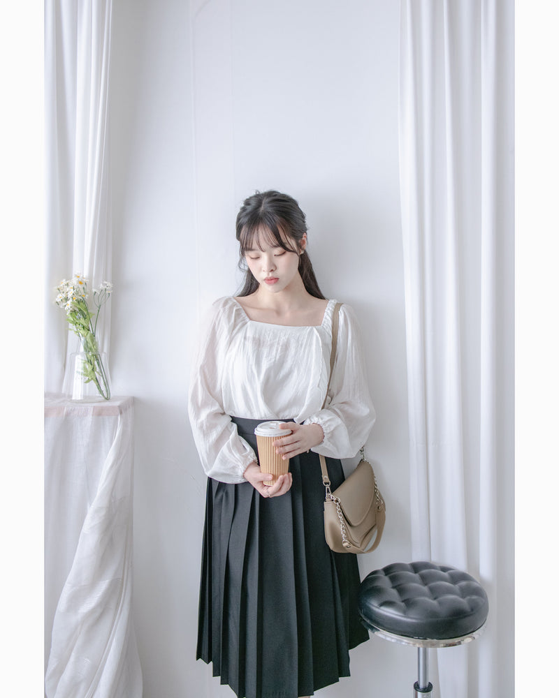 Chiffon Blouse 方領不規則衣身飄逸上衣/ BU9124