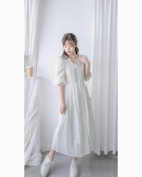 French Dress 織紋直條通花舒適連身裙/ DS1027