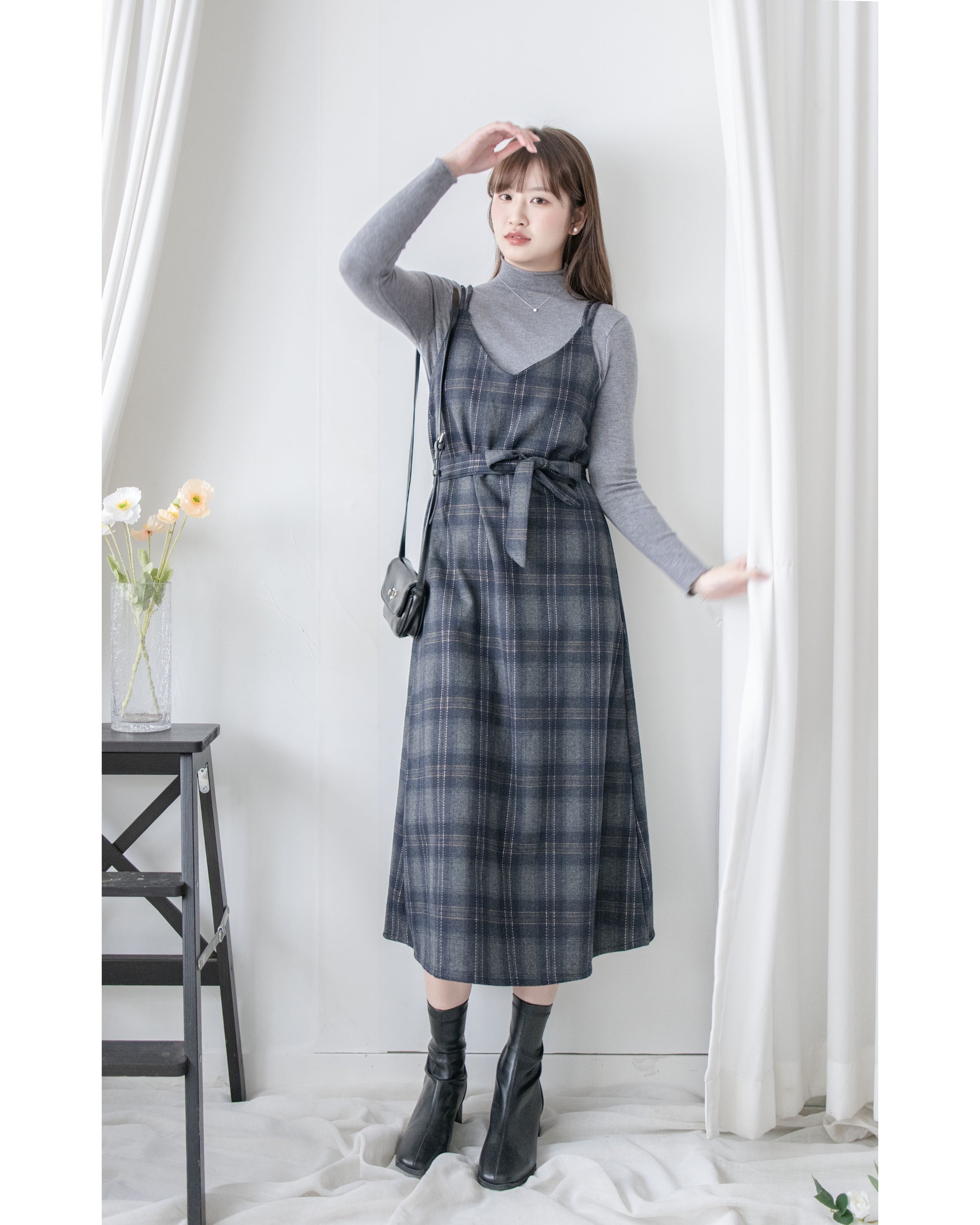 Check Set 後交叉帶吊帶格紋連身裙 （一Set兩件）/SE8096
