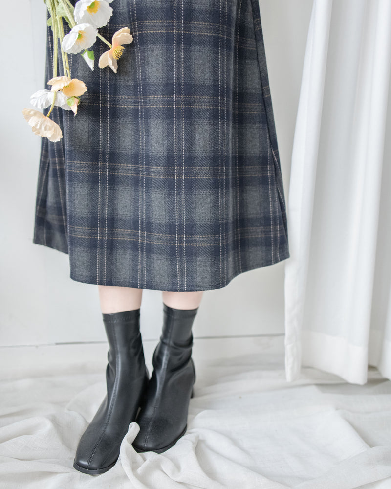 Check Set 後交叉帶吊帶格紋連身裙 （一Set兩件）/SE8096