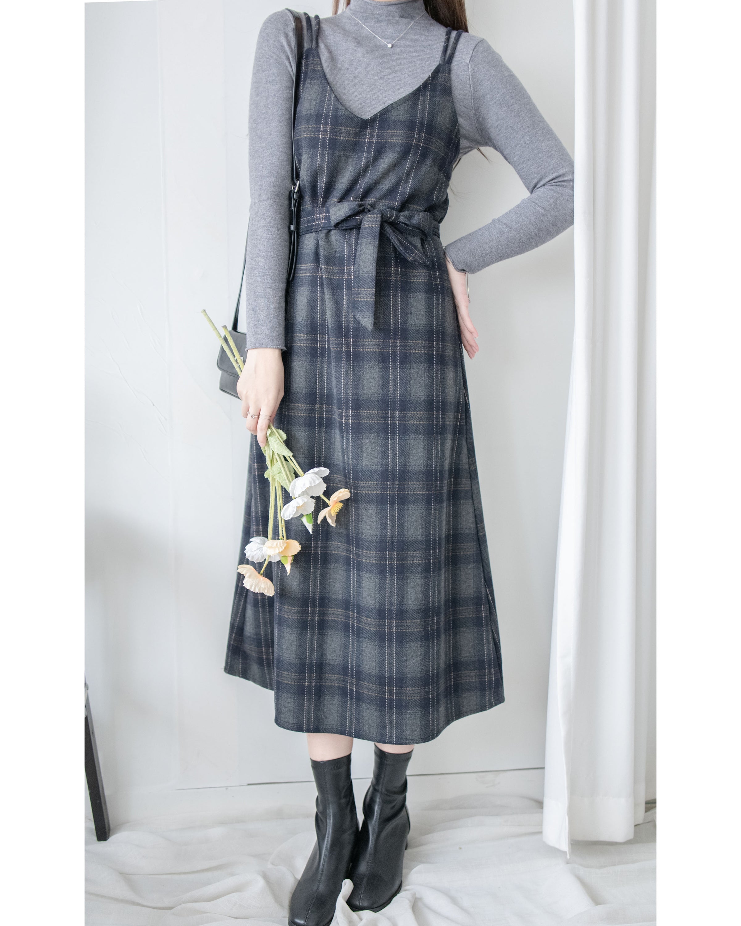 Check Set 後交叉帶吊帶格紋連身裙 （一Set兩件）/SE8096