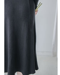 Knit Black Dress 弧形V領顯瘦彈性小黑裙/ DS1021