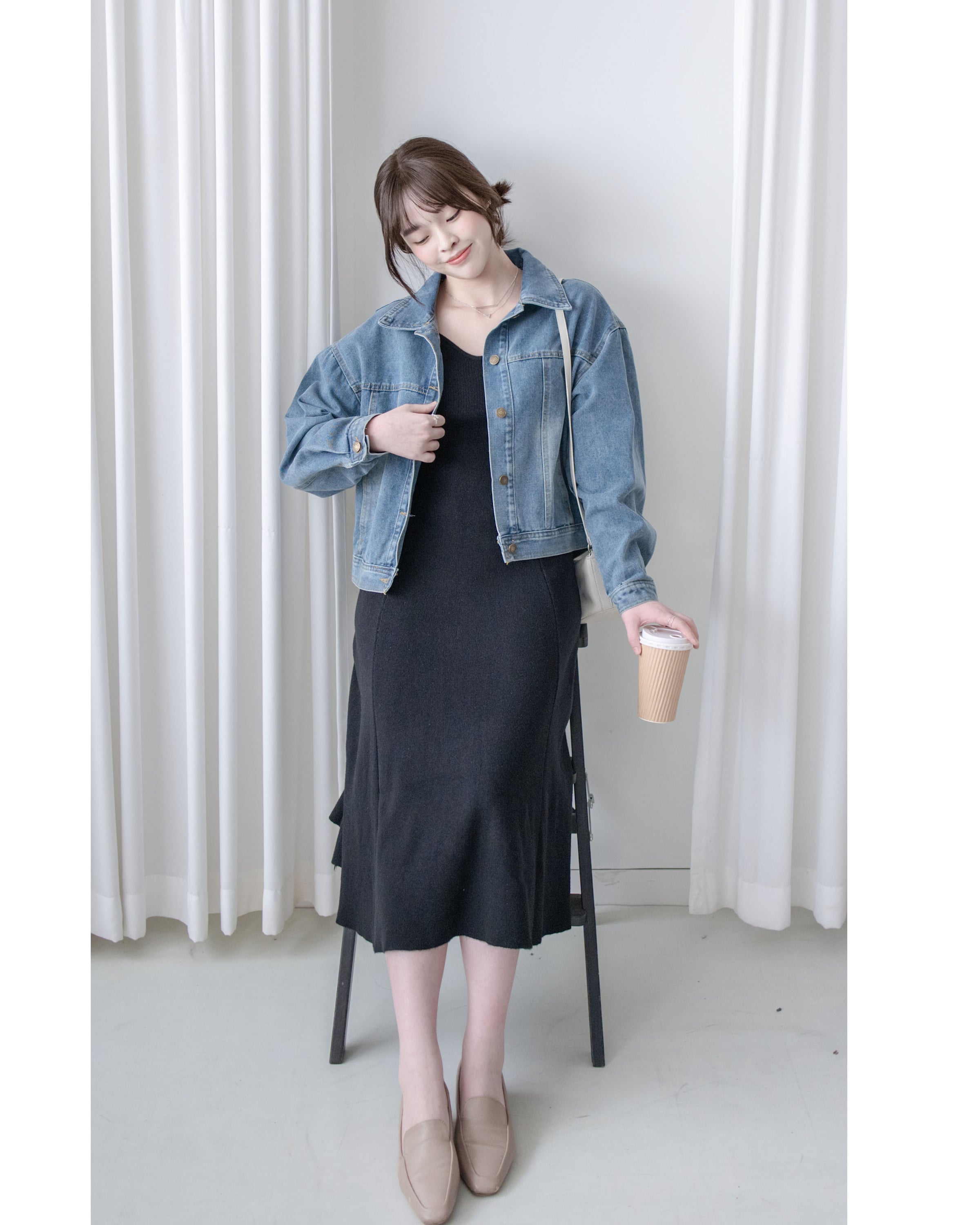 Knit Black Dress 弧形V領顯瘦彈性小黑裙/ DS1021