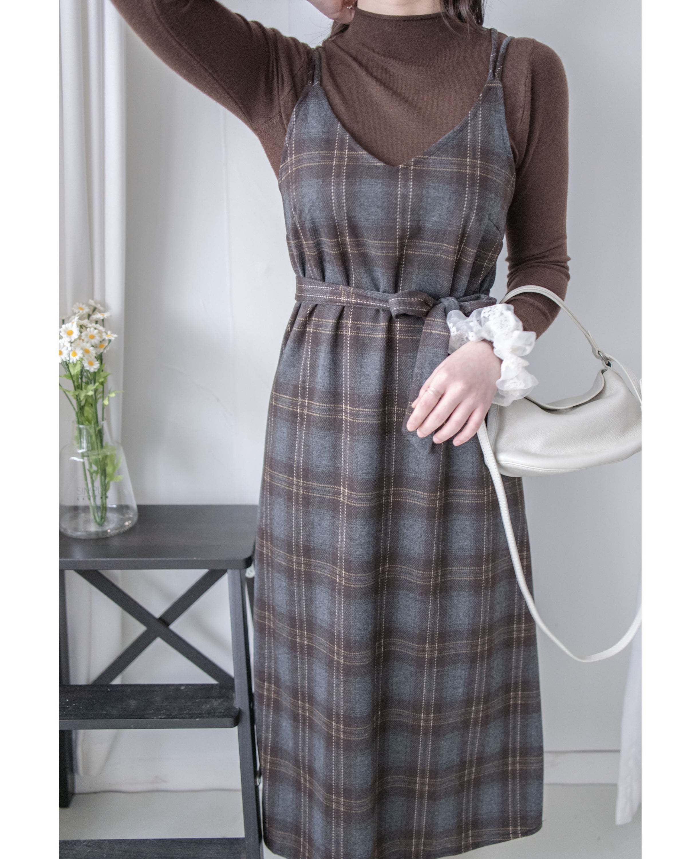 Check Set 後交叉帶吊帶格紋連身裙 （一Set兩件）/SE8096