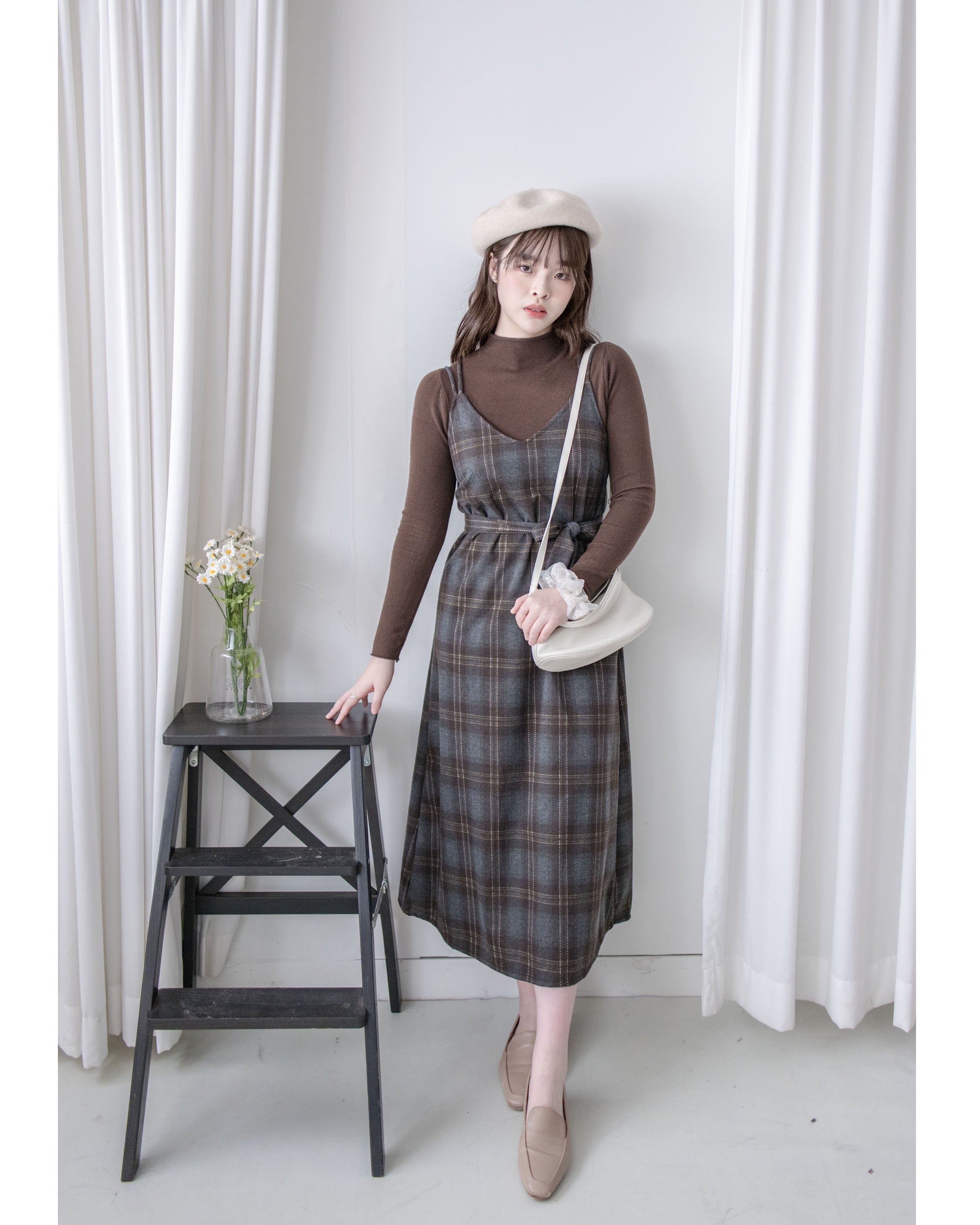Check Set 後交叉帶吊帶格紋連身裙 （一Set兩件）/SE8096