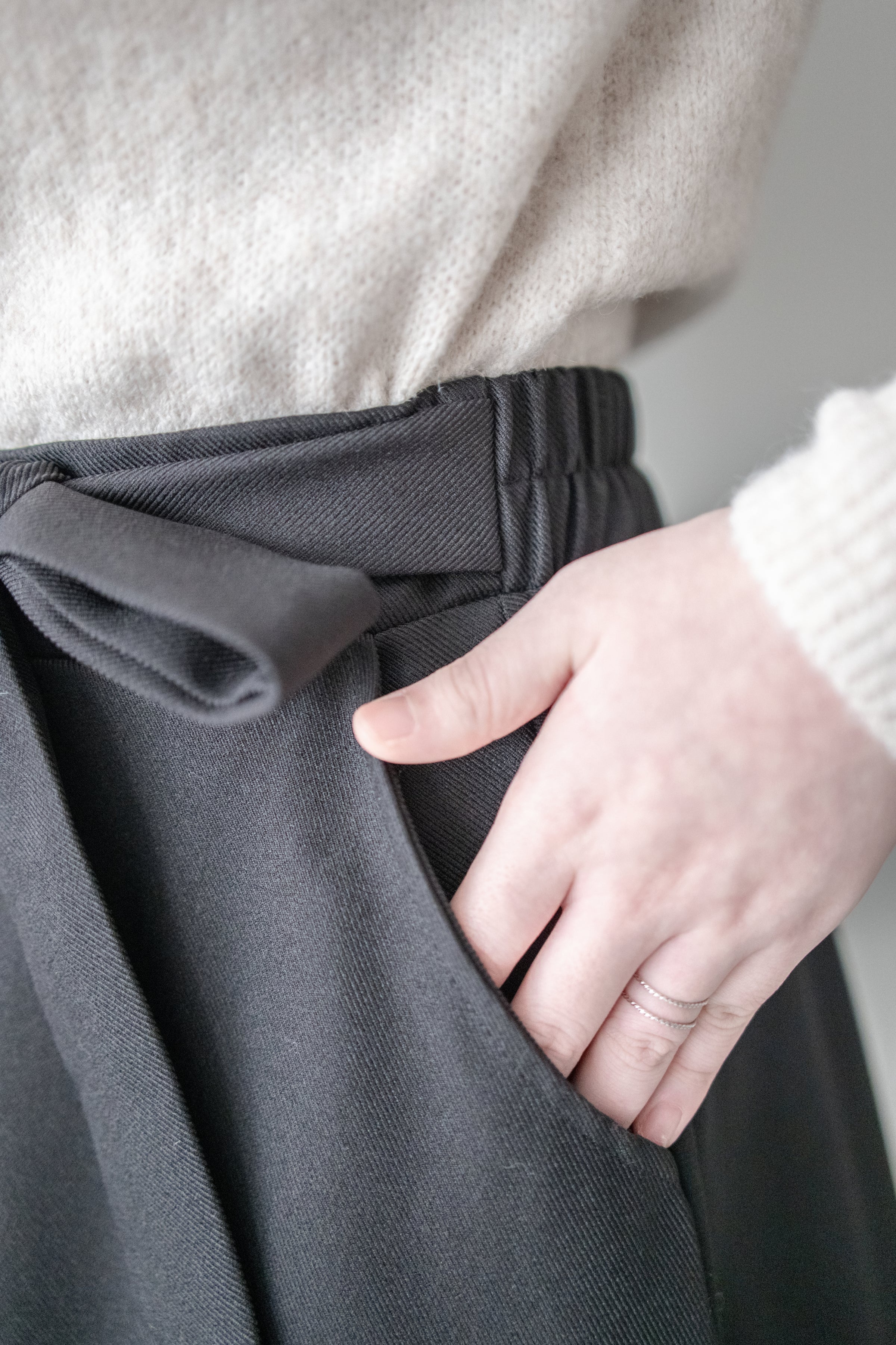 Knot Skirt 高腰口袋綁帶A字裙 / SK8916