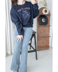 Embroidery Lily Top  花朵刺繡印花衛衣/ TP9196